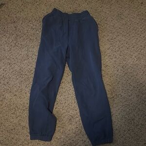 american eagle joggers